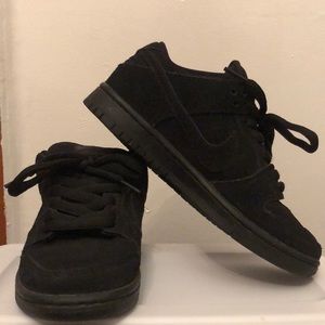 Nike SB dunk low. Size 4/Women’s 6(36) All black.